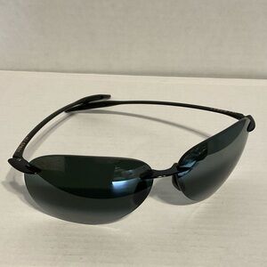 MAUI JIM, SUGAR BEACH, Stylish Black Sunglasses, with dark gray lenses.